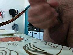 Look at this gorgeous amateur dick from Manau!