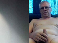 hey, watch lionel gérard jerk off for me now!