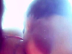 Travesti gostosa wakes up horny and sucks boyfriend’s cock at dawn.