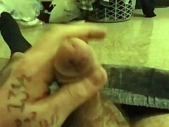 Solo boy explores self in softcore session