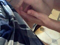 hey man, check this wild blowjob and cumshot clip out!