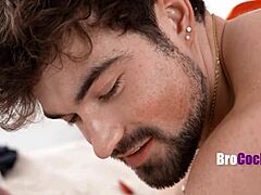 वैलेंटाइन डे मेरा ट्विंक स्टेप ब्रो को मॉन्स्टर कॉक से ब्रीडिंग