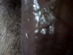 हे देसी इंडियन गाय, लंड को जेंटल मसाज हिलाने से रेस्ट करवा?