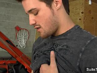 Gay twink mechanic's sexual profile